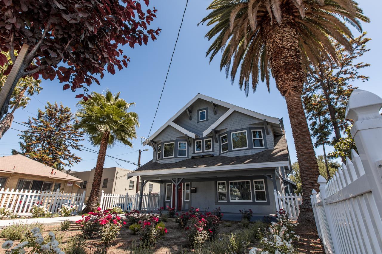 Hostel H California