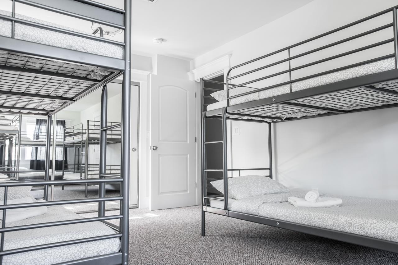 H California Auberge de jeunesse *